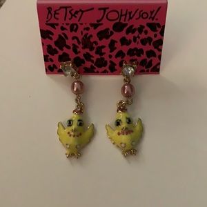 NWT Betsey Johnson Chick Earrings Vintage